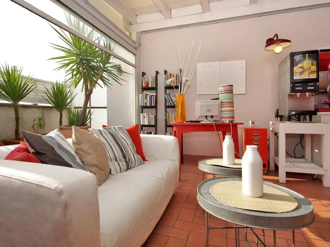 City Guest House Roma 2*,